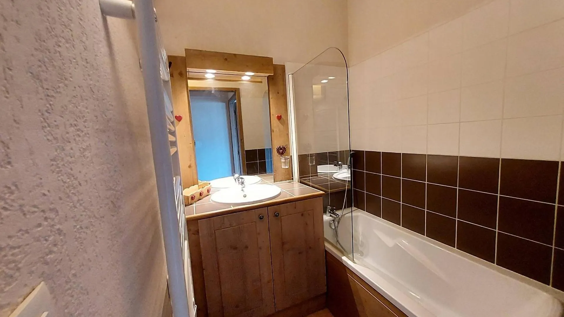 Appartement 3 Pieces Cosy Avec Piscine Et Parking A La Plagne - Fr-1-353-123